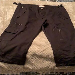 No Boundaries Capris